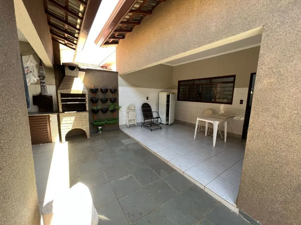 Casa, 3 quartos, 164 m² - Foto 1