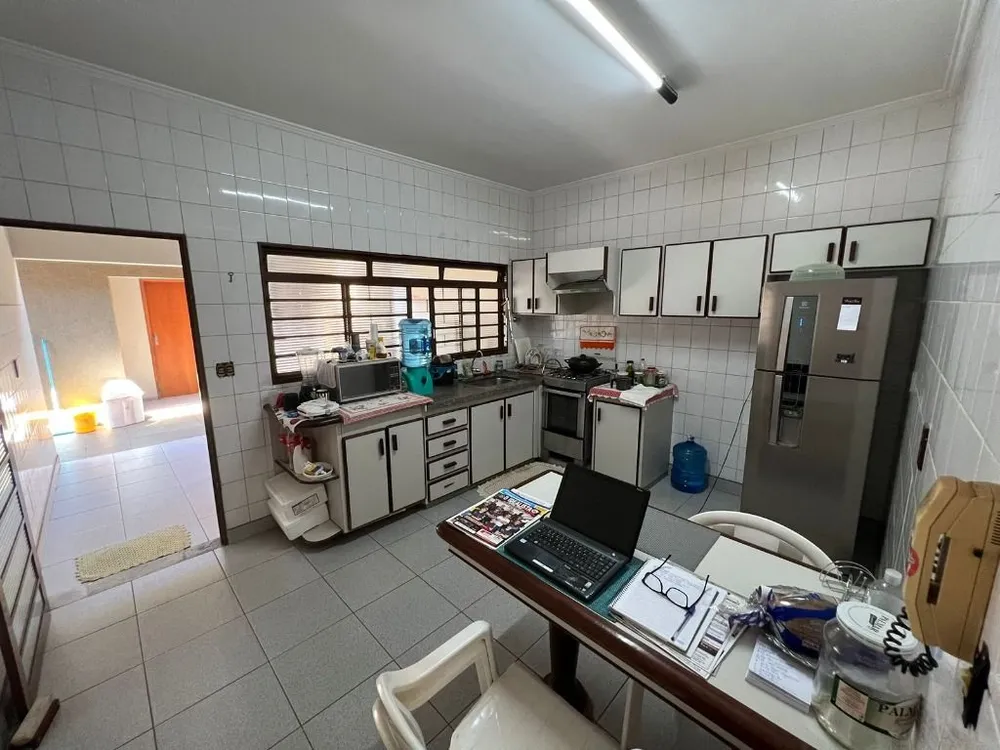 Casa, 3 quartos, 164 m² - Foto 2