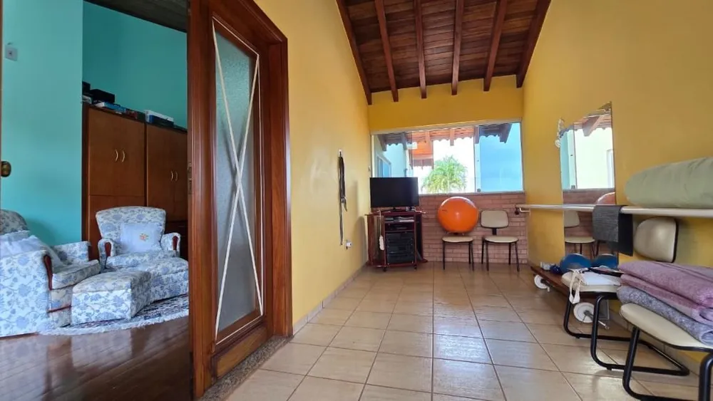 Casa, 4 quartos, 291 m² - Foto 1