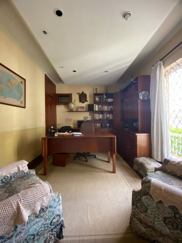 Casa à venda e aluguel com 4 quartos, 600m² - Foto 3