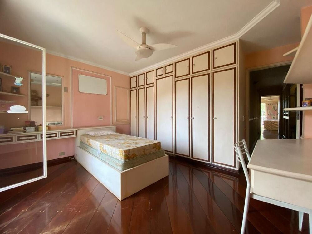 Casa à venda e aluguel com 4 quartos, 600m² - Foto 8