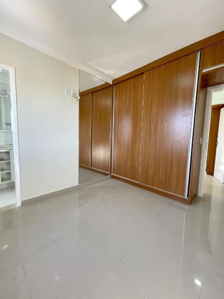 Apartamento à venda com 2 quartos, 62m² - Foto 5