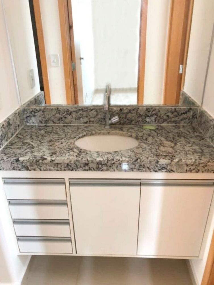 Apartamento à venda com 2 quartos, 60m² - Foto 2
