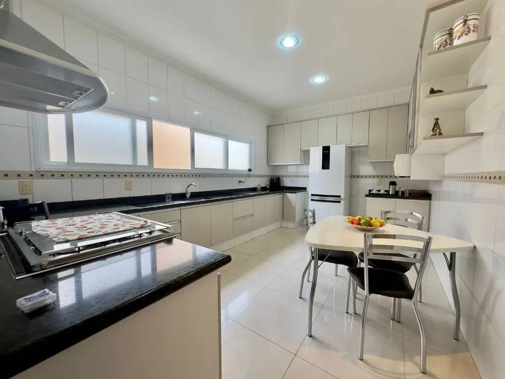 Casa, 5 quartos, 483 m² - Foto 2