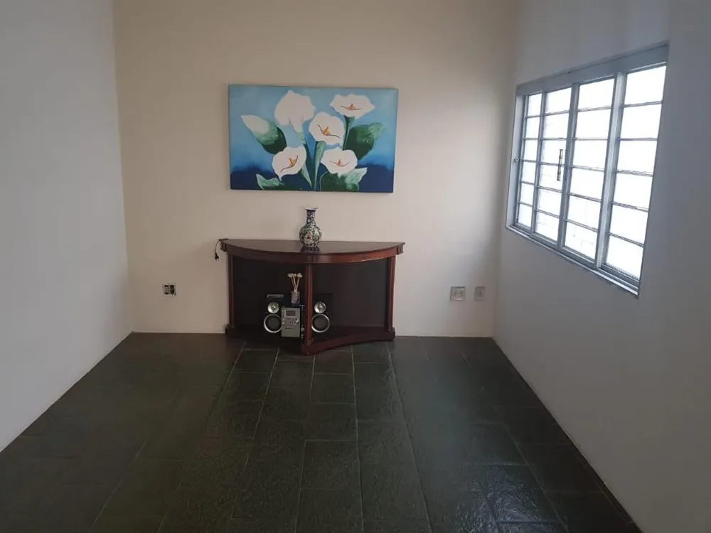 Casa, 4 quartos, 350 m² - Foto 1