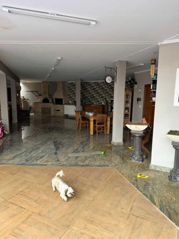 Casa à venda com 5 quartos, 421m² - Foto 4