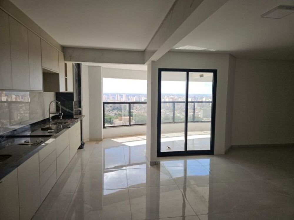 Apartamento à venda com 3 quartos, 133m² - Foto 1