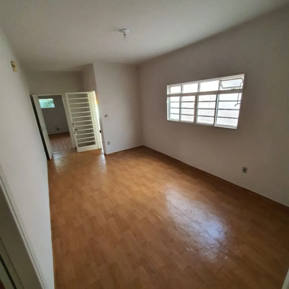 Casa, 3 quartos, 200 m² - Foto 2