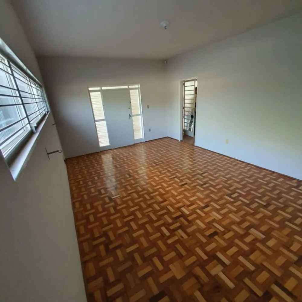 Casa, 3 quartos, 200 m² - Foto 1