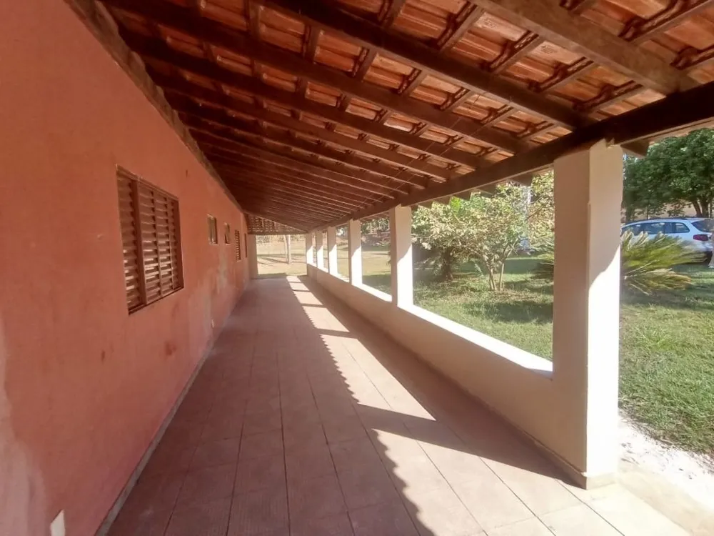 Chácara, 3 quartos, 2440 m² - Foto 2
