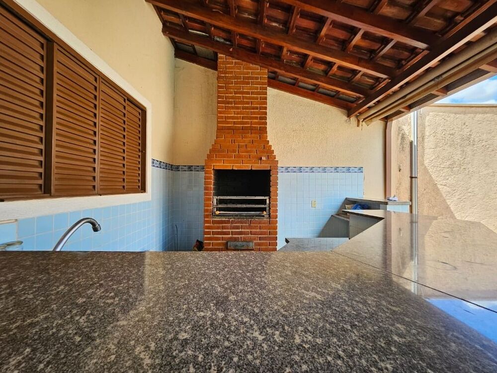 Casa à venda com 3 quartos, 267m² - Foto 8