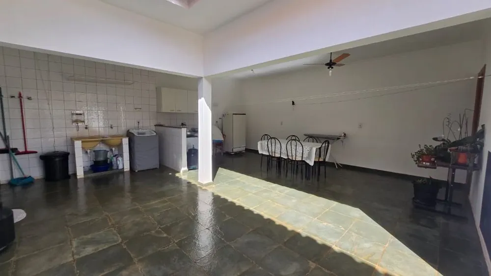 Casa, 3 quartos, 268 m² - Foto 4