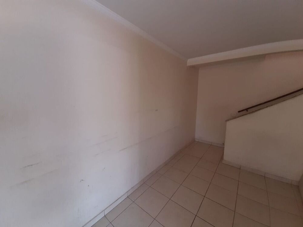 Casa à venda com 3 quartos, 193m² - Foto 4