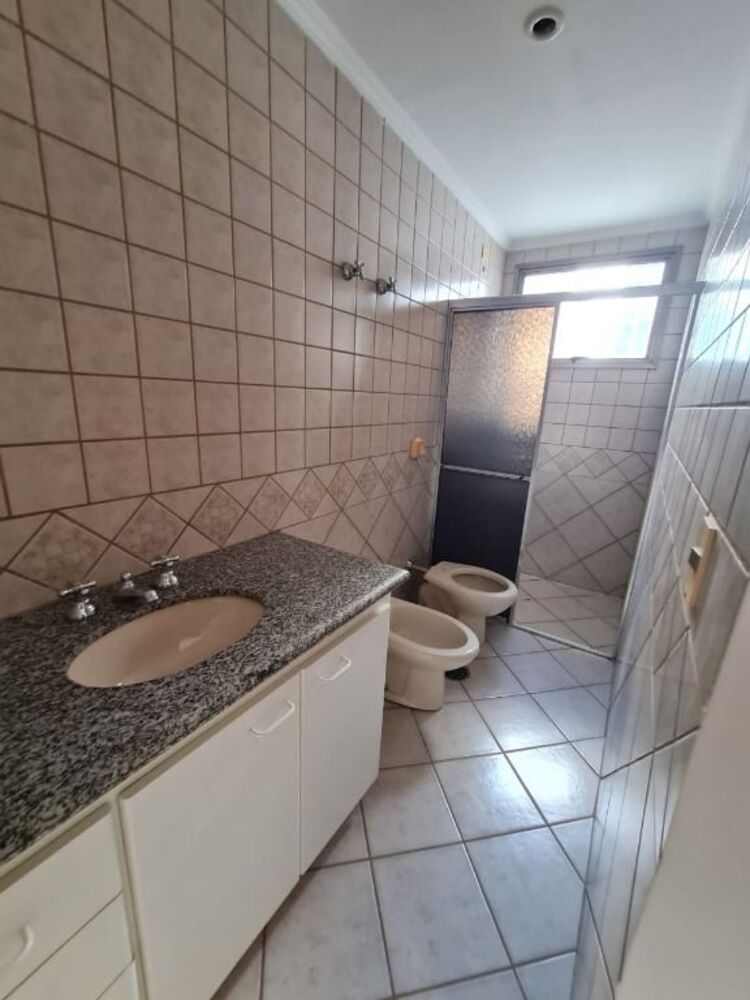 Apartamento à venda com 4 quartos, 140m² - Foto 2