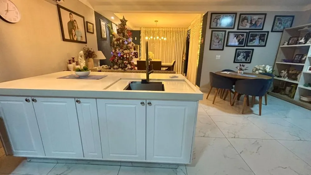 Casa, 3 quartos, 400 m² - Foto 1