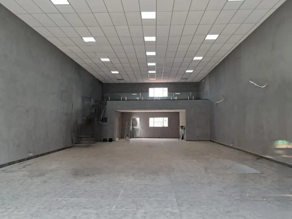 Loja-Salão, 310 m² - Foto 1