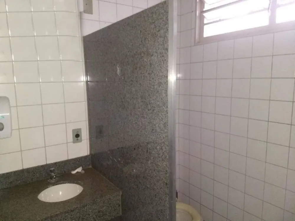 Loja-Salão, 242 m² - Foto 1