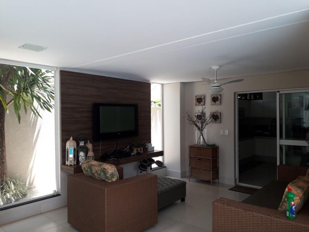 Casa de Condomínio à venda com 4 quartos, 450m² - Foto 4