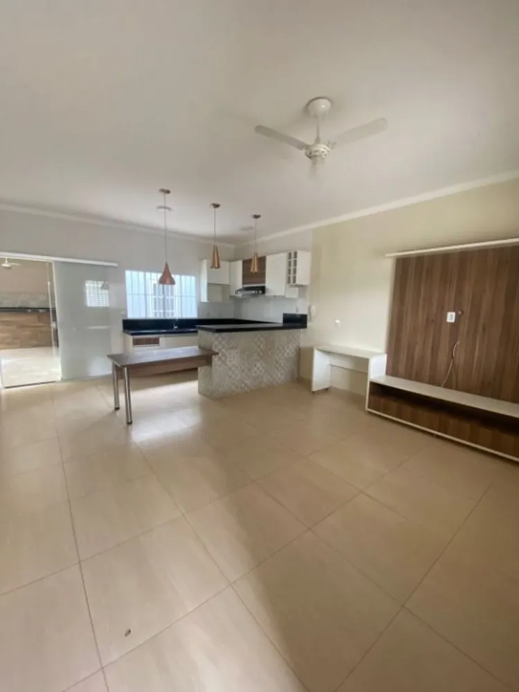 Casa, 2 quartos, 140 m² - Foto 1