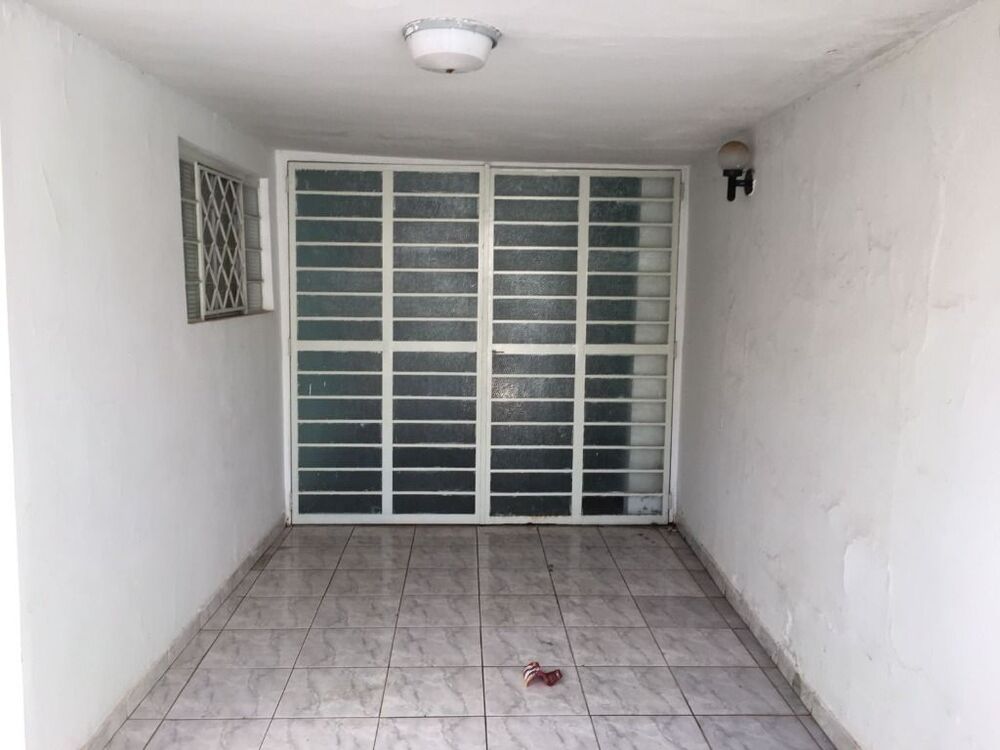 Casa à venda com 2 quartos, 300m² - Foto 10