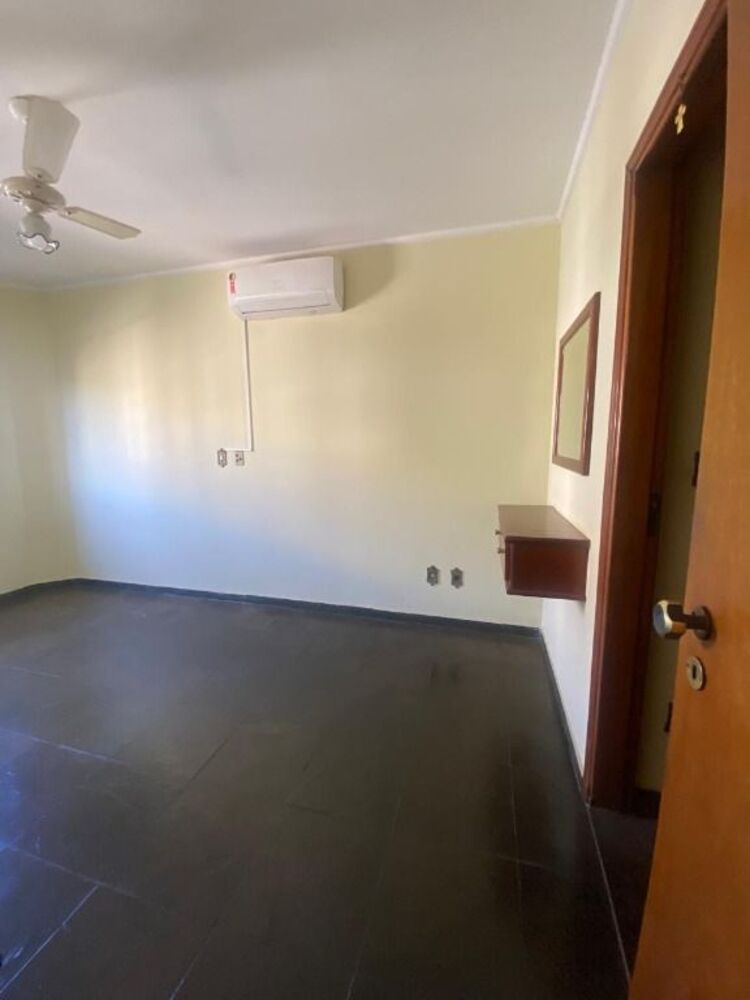Apartamento à venda com 3 quartos, 153m² - Foto 2