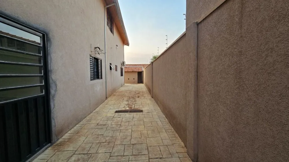 Casa, 5 quartos, 196 m² - Foto 3