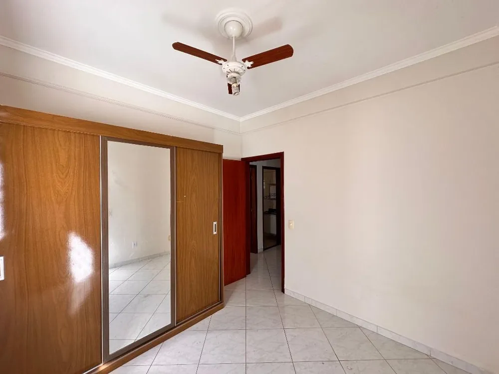 Casa, 3 quartos, 260 m² - Foto 2