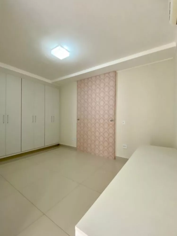 Casa de Condomínio à venda com 4 quartos, 380m² - Foto 4