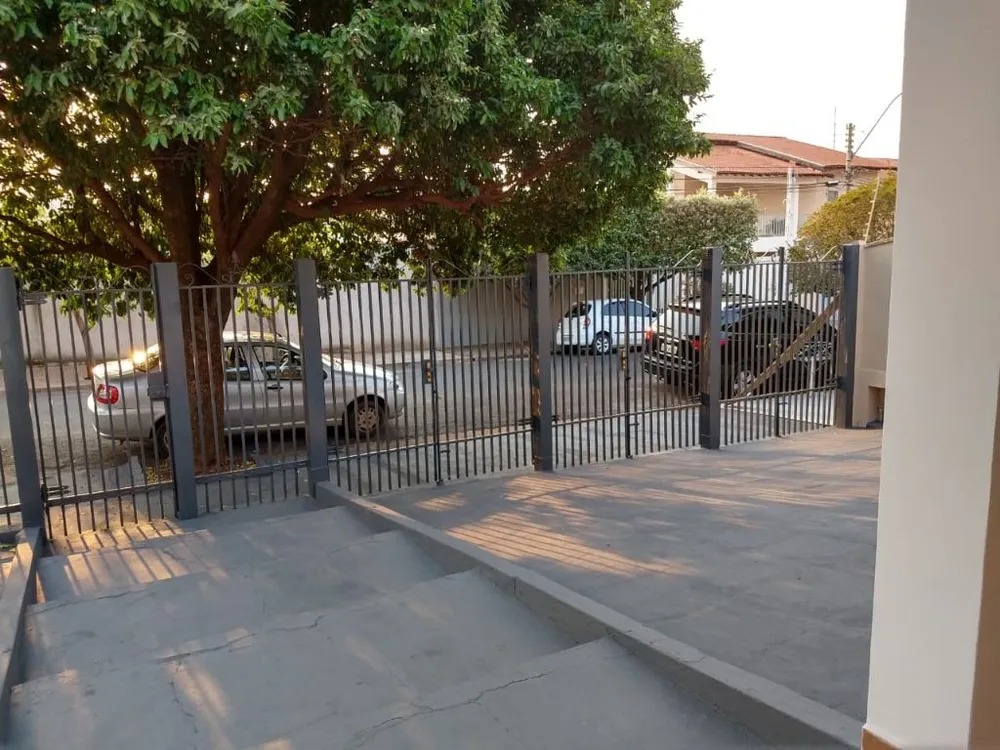 Casa, 4 quartos, 290 m² - Foto 2