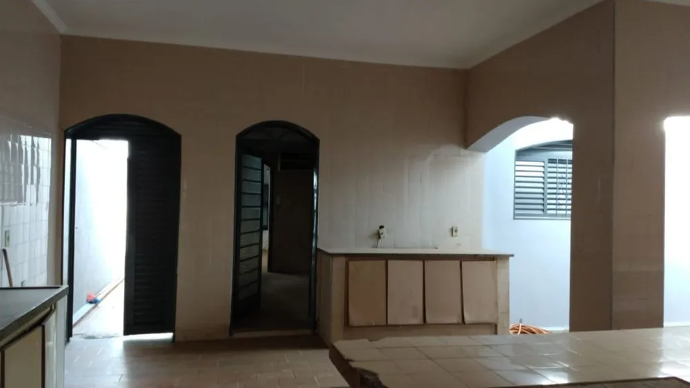 Casa, 4 quartos, 290 m² - Foto 3