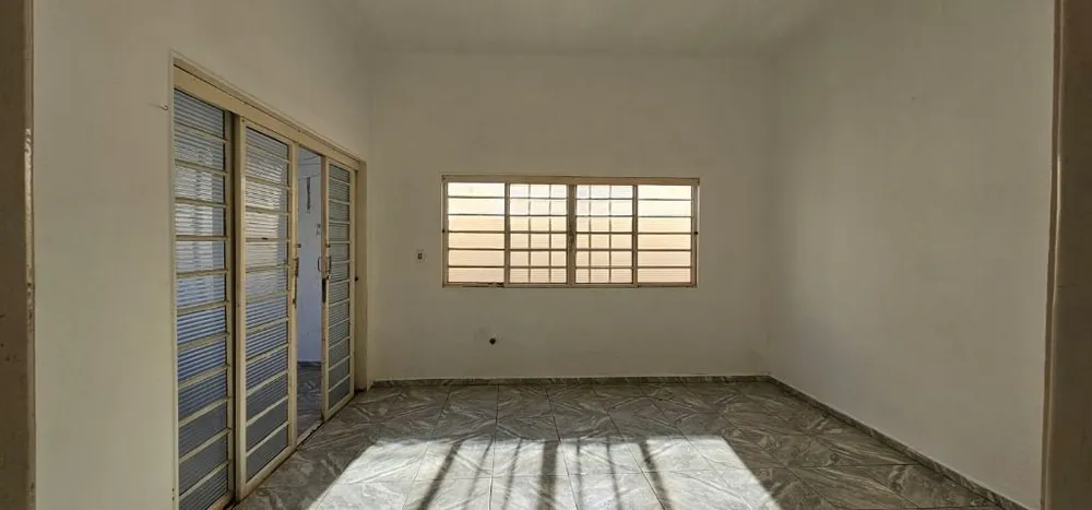 Casa, 2 quartos, 80 m² - Foto 1