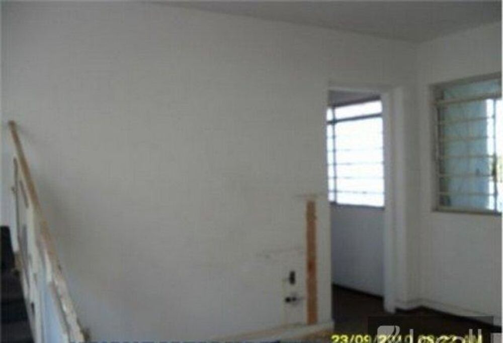 Casa à venda com 3 quartos, 200m² - Foto 1