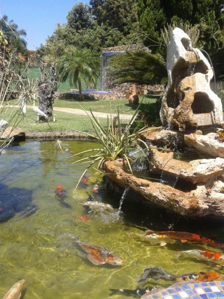 Casa de Condomínio à venda com 4 quartos, 500m² - Foto 1