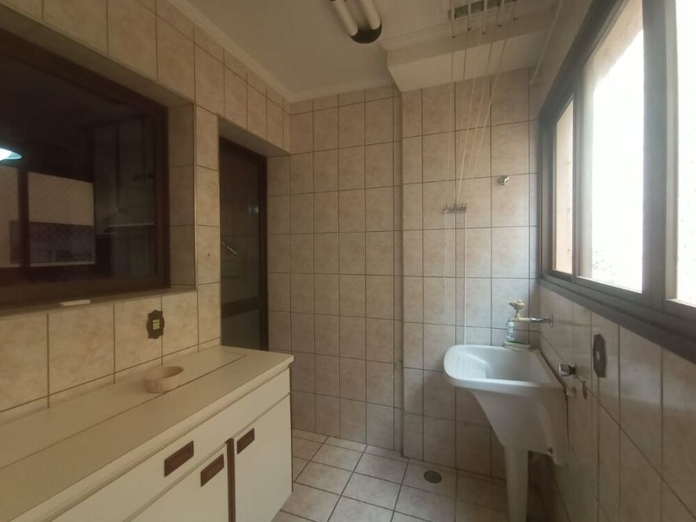 Apartamento à venda com 2 quartos, 105m² - Foto 4
