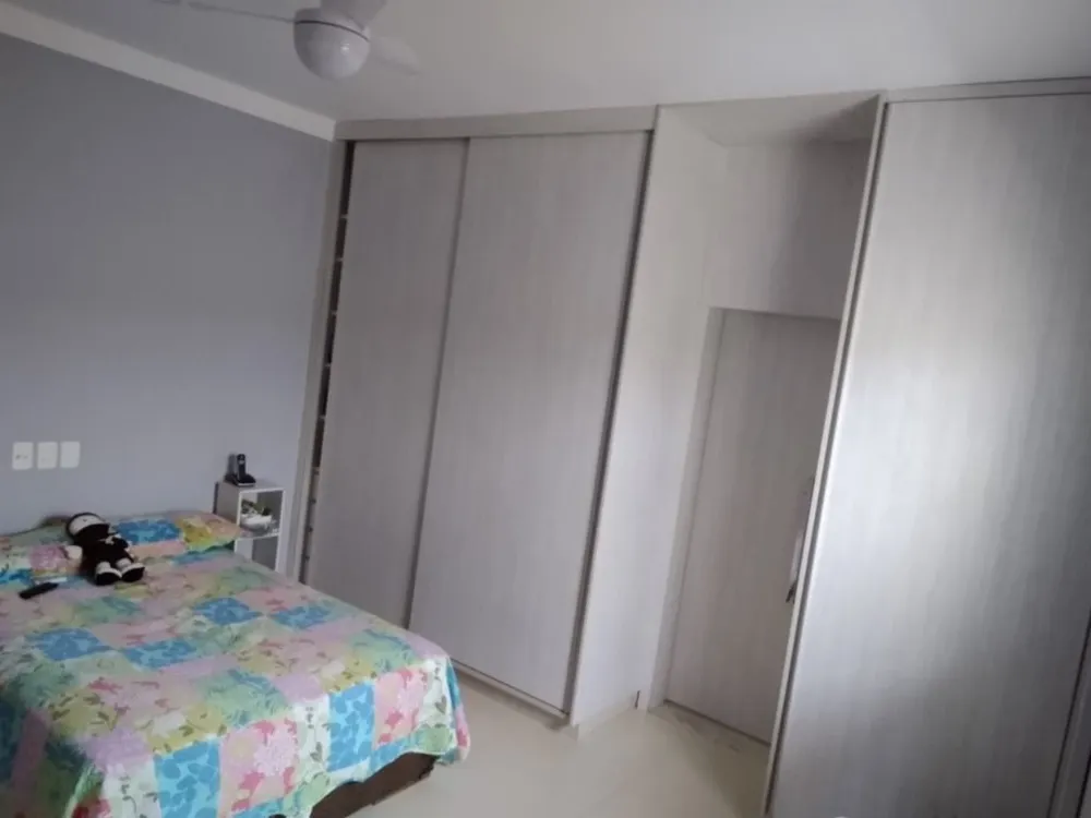 Casa, 4 quartos, 238 m² - Foto 1