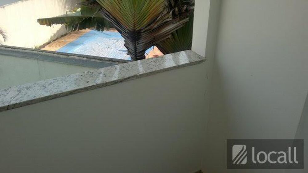 Casa de Condomínio à venda com 3 quartos, 310m² - Foto 4