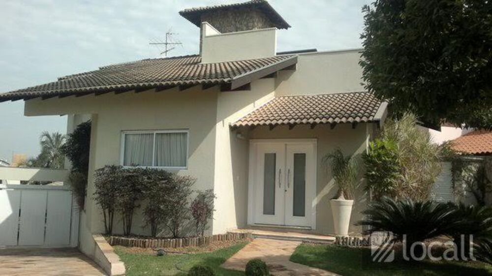 Casa de Condomínio à venda com 3 quartos, 310m² - Foto 1