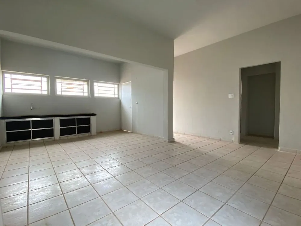 Casa, 6 quartos, 220 m² - Foto 5