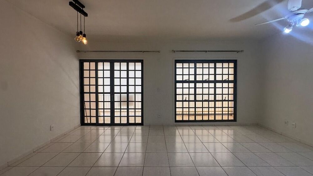 Apartamento à venda com 3 quartos, 114m² - Foto 2