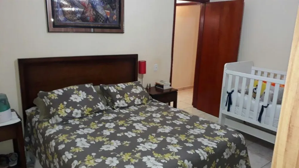 Casa, 3 quartos, 200 m² - Foto 1
