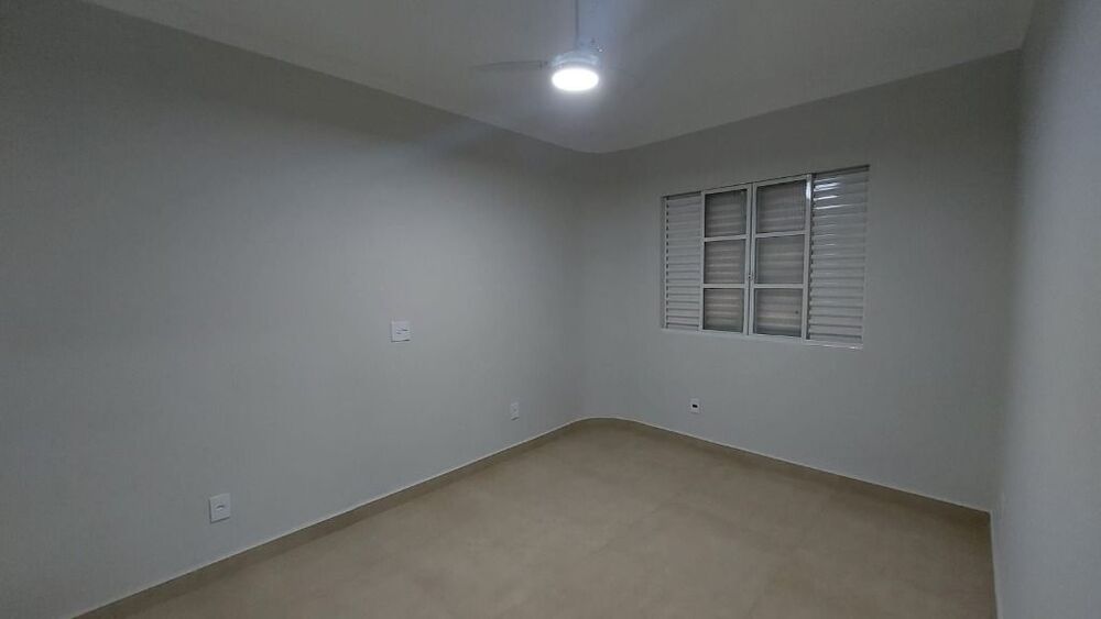 Apartamento à venda com 2 quartos, 70m² - Foto 3