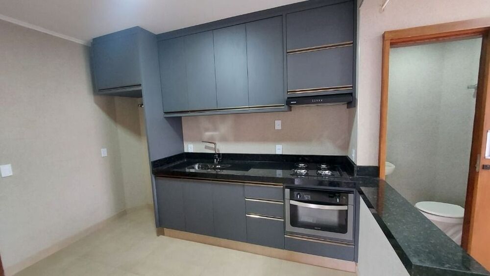 Apartamento à venda com 2 quartos, 70m² - Foto 2