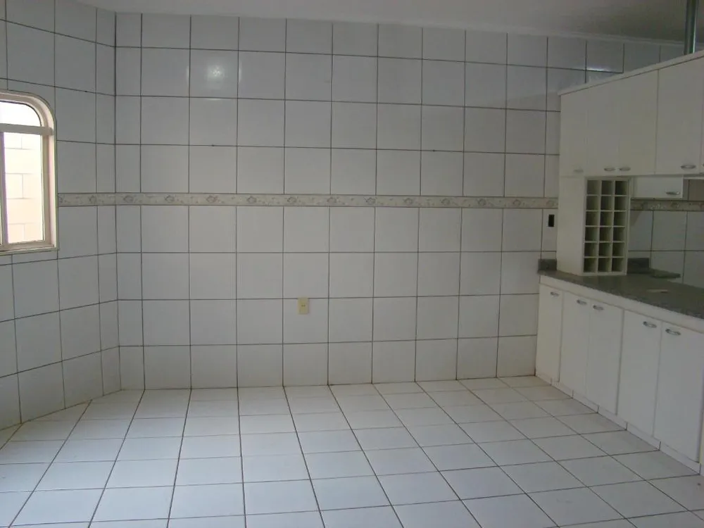 Casa, 3 quartos, 218 m² - Foto 8