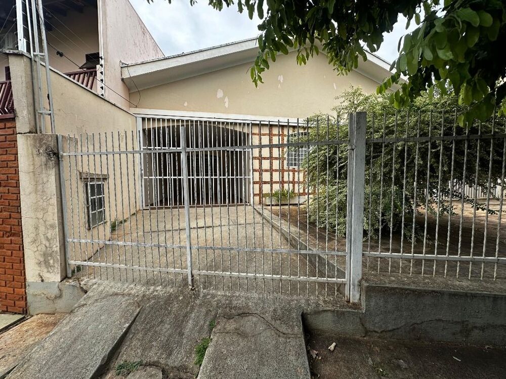 Casa à venda com 3 quartos, 183m² - Foto 2