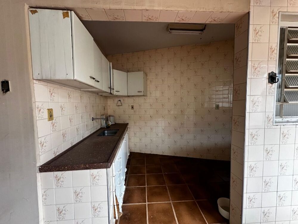 Casa à venda com 3 quartos, 183m² - Foto 8