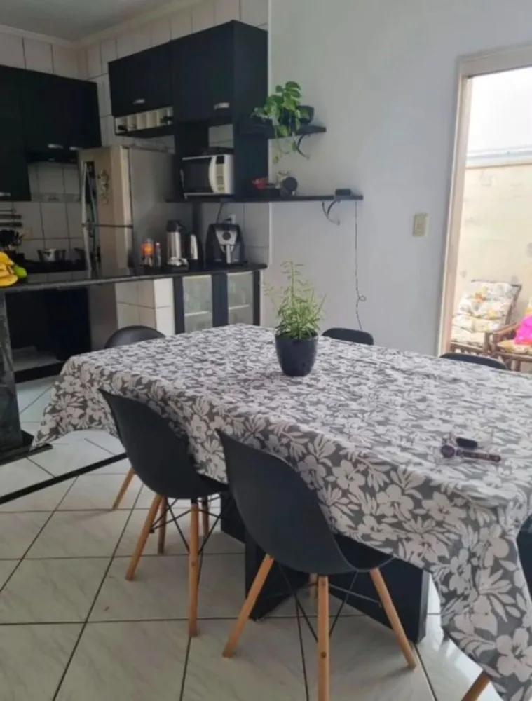 Casa, 3 quartos, 200 m² - Foto 4