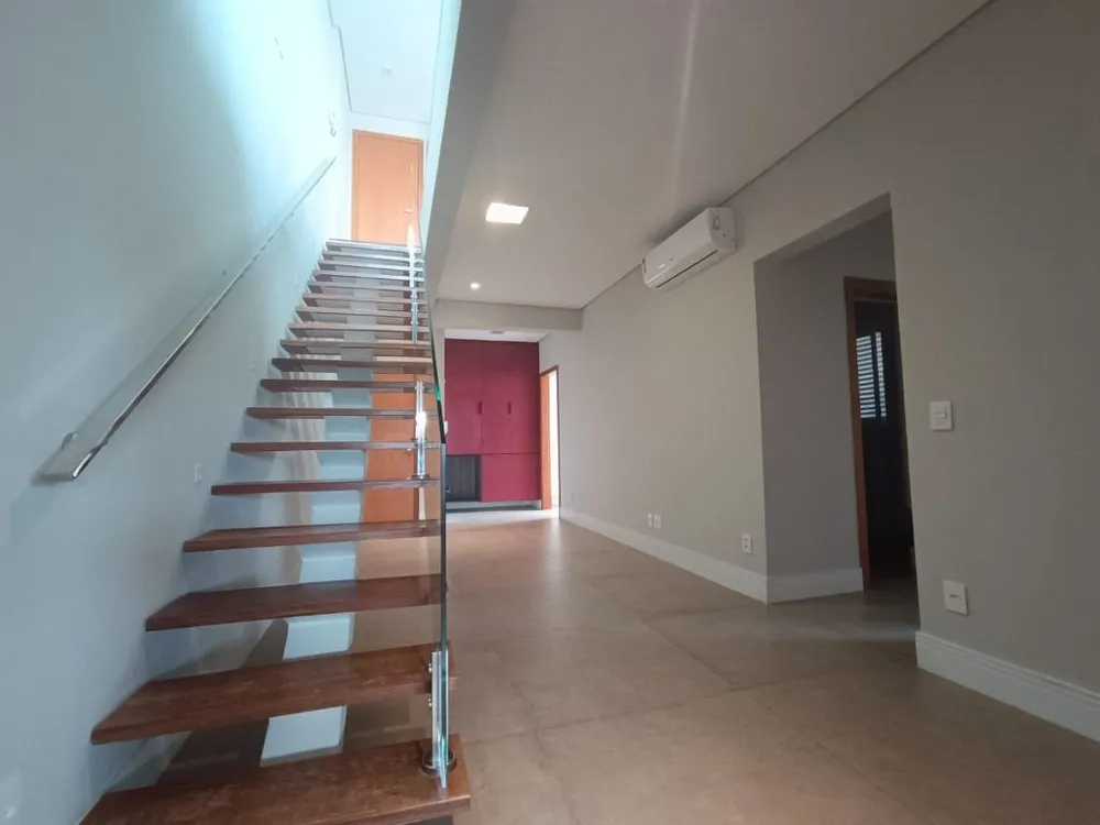 Apartamento, 3 quartos, 216 m² - Foto 4