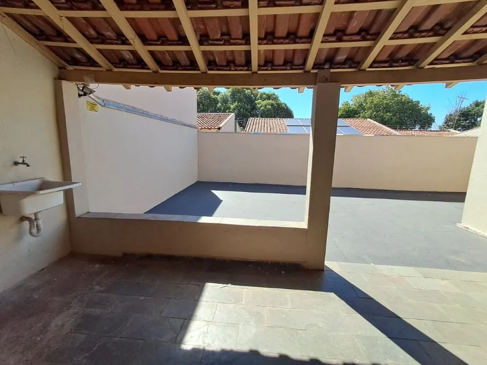 Casa, 3 quartos, 126 m² - Foto 2