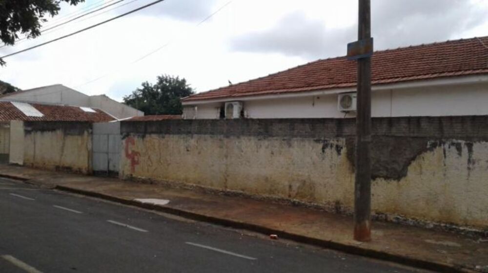 Casa à venda com 3 quartos, 110m² - Foto 2