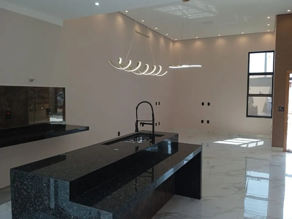 Casa, 3 quartos, 124 m² - Foto 2